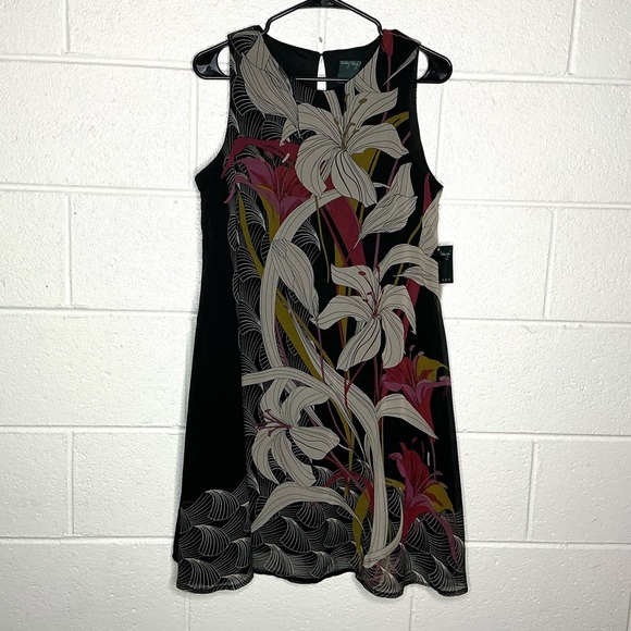 Gabby Skye Dresses & Skirts - < NWT Gabby Skye Floral Chiffon Shift Dress >